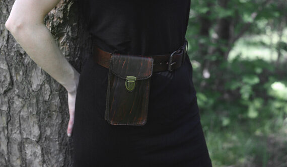 Leather belt set with two-ways belt bag