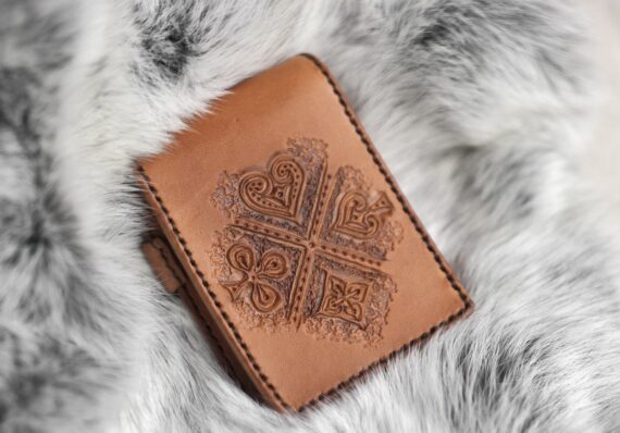 Leather pouch for deck of cards