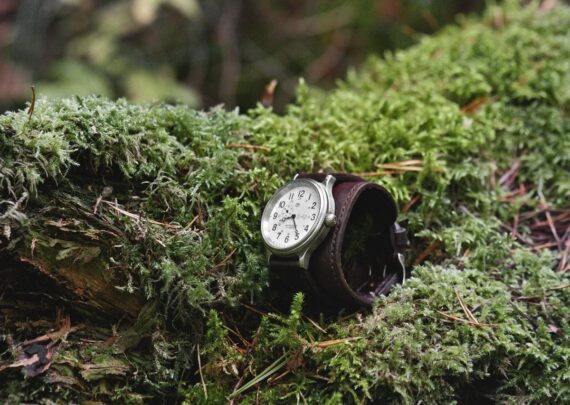 Dark brown leather watch strap