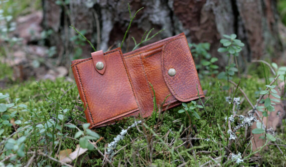 Small leather wallet